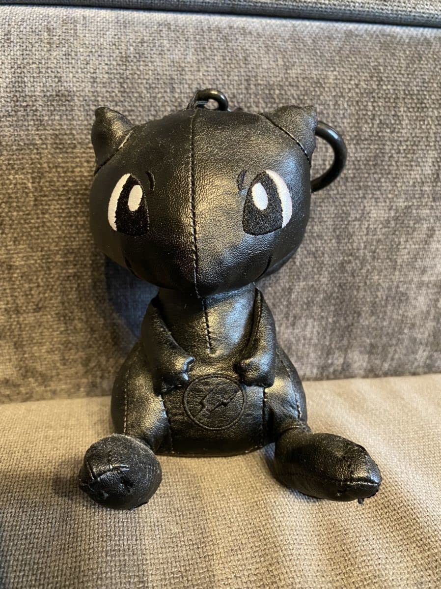 サンダーボルト プロジェクト × ミュウ マスコット キーホルダー