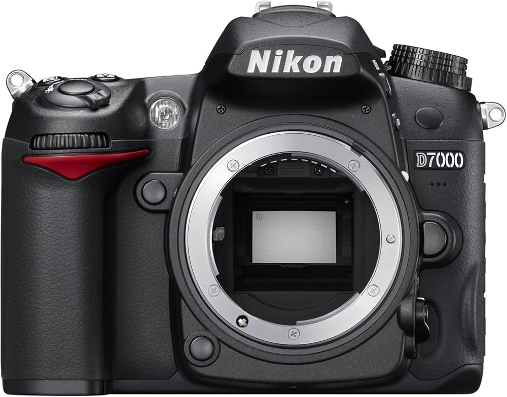 Amazon | Nikon デジタル一眼レフカメラ D7000 ボディー | デジタル
