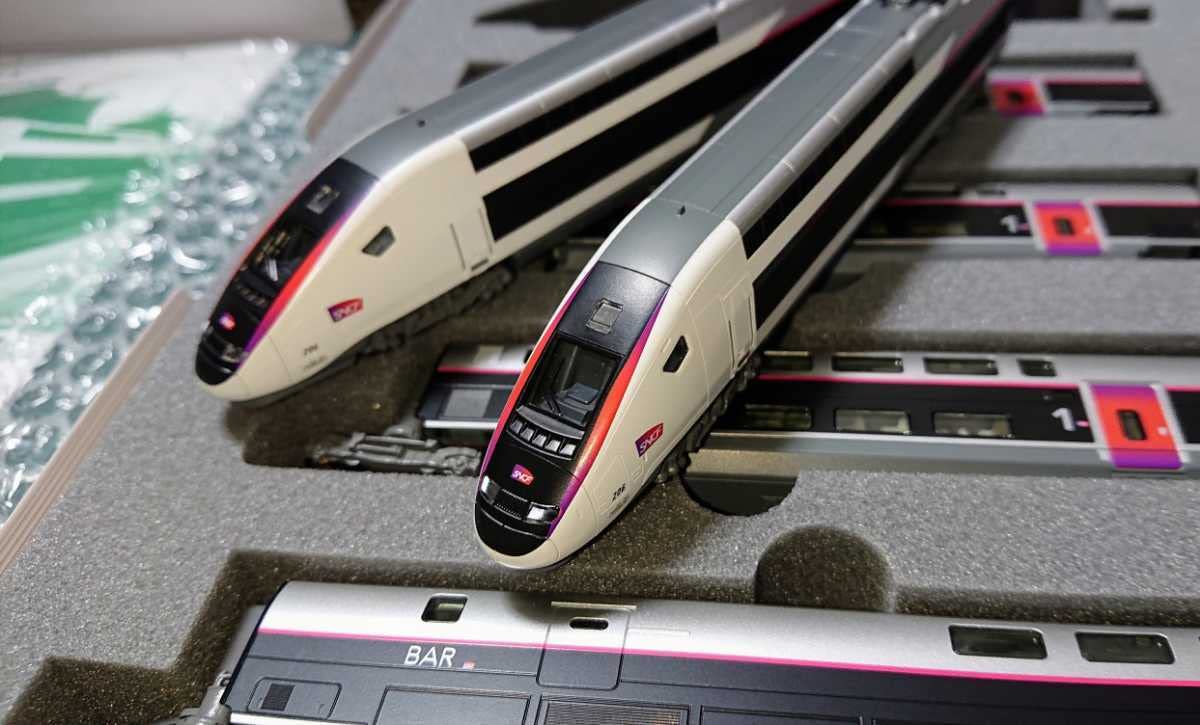 KATO 10-1324 TGV デュープレックス 新塗装 10両セット Amazon | KATO