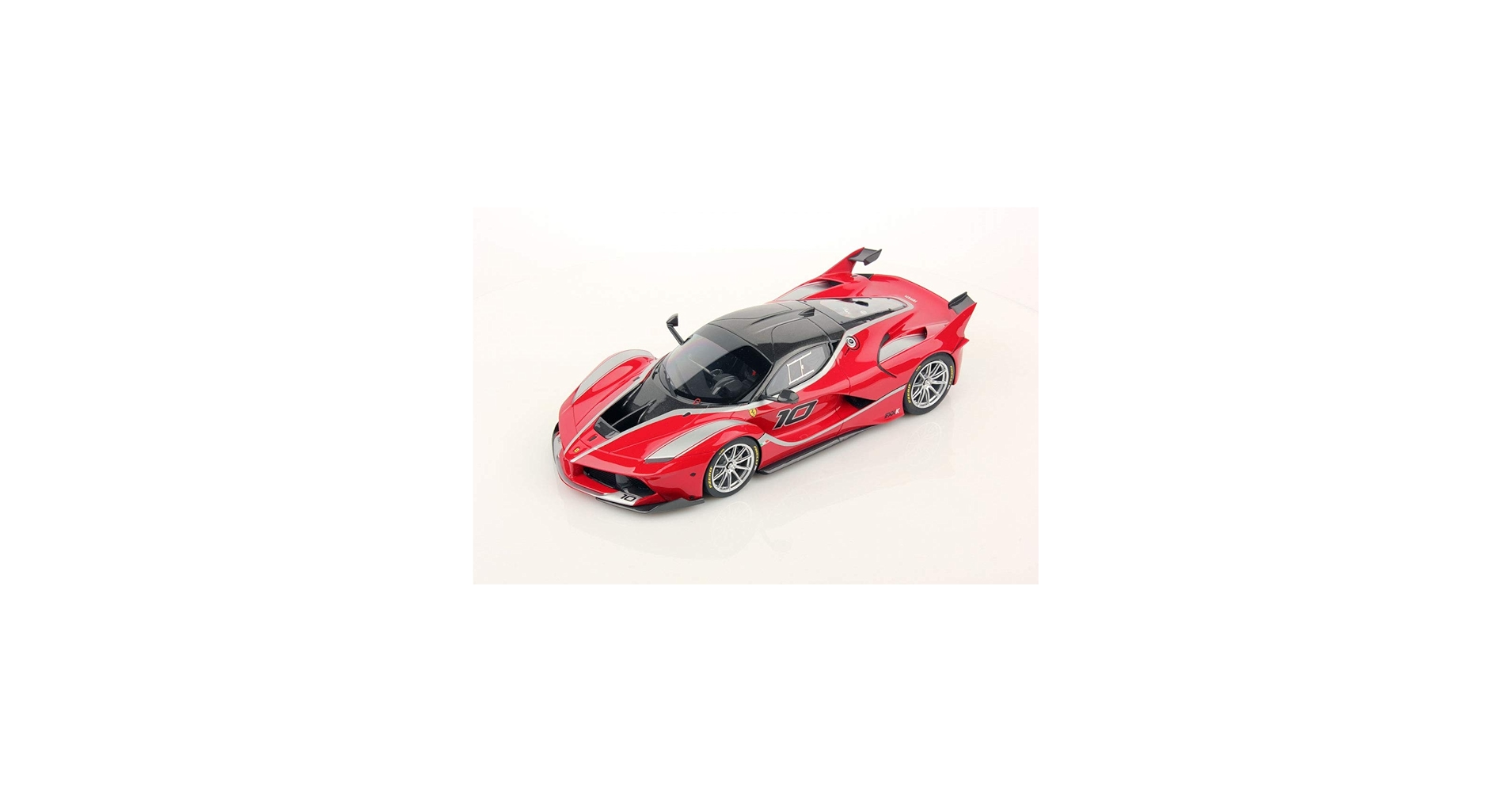 Amazon.com: Maisto Ferrari FXX-K #10 Red 1/18 Model Car by Bburago