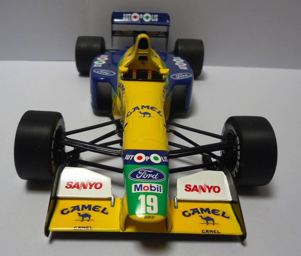 1/18 #5 Benetton B194 M.シューマッハー CAMELロゴ 1/18 #5 Benetton