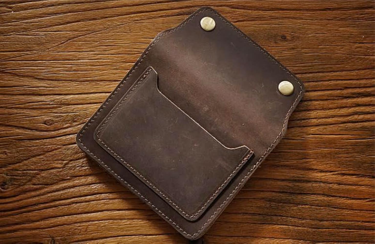 Amazon | 牛革 ミドルトラッカーウォレット (ダークブラウン) | 財布