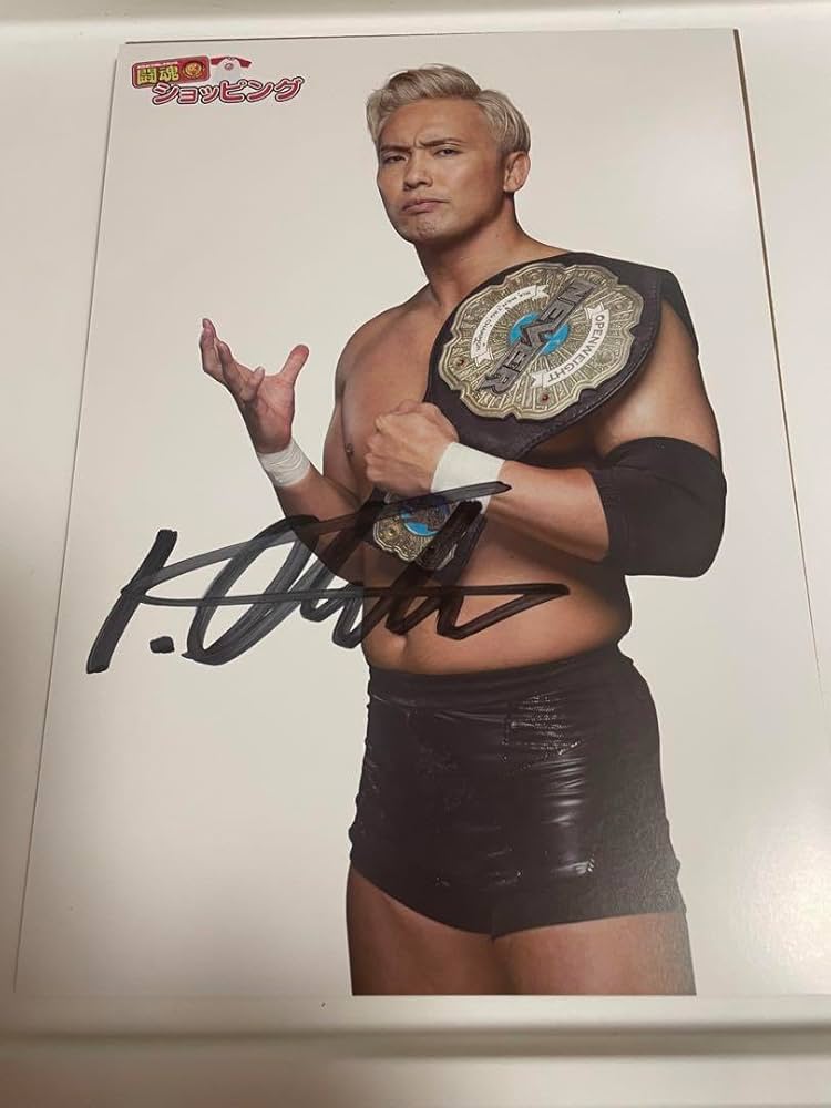 Amazon.co.jp: 元 AEW オカダカズチカ サイン入りポートレート : おもちゃ