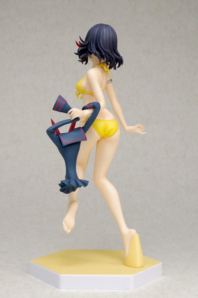 Amazon.co.jp: キルラキル 纏 流子 (1/10スケール PVC製塗装済み完成品