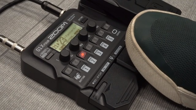 Amazon.com: Zoom G1X FOUR Guitar Multi-Effects Processor with