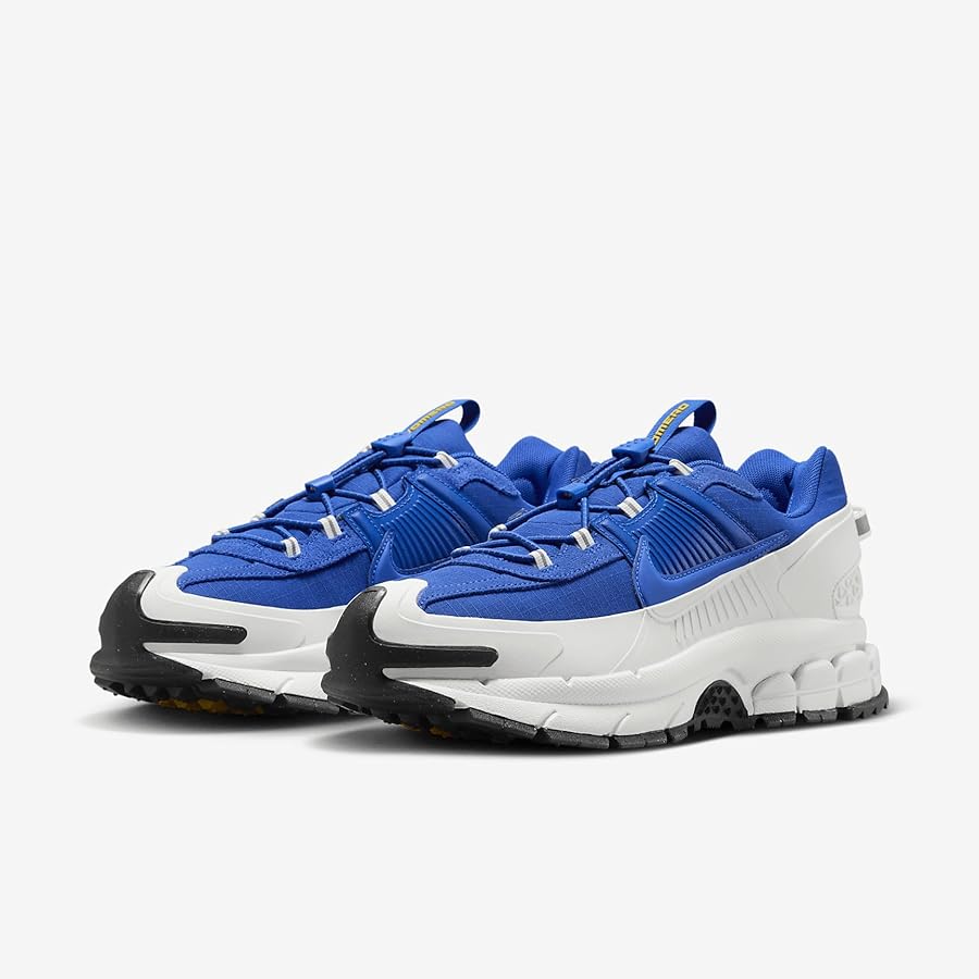 Amazon.com | Nike Zoom Vomero Roam | Fashion Sneakers