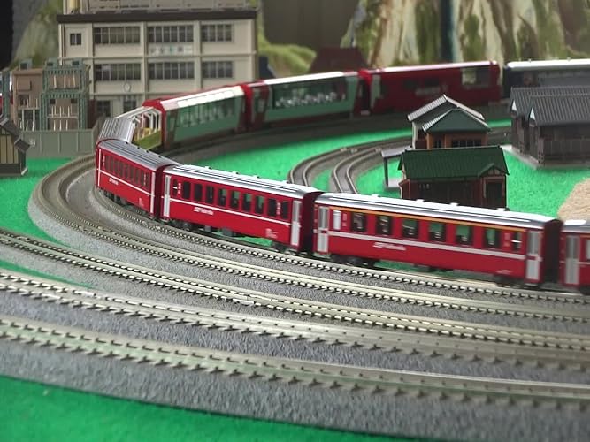 Amazon | KATO Nゲージ レーティッシュ鉄道 コンテナ貨物列車 8両