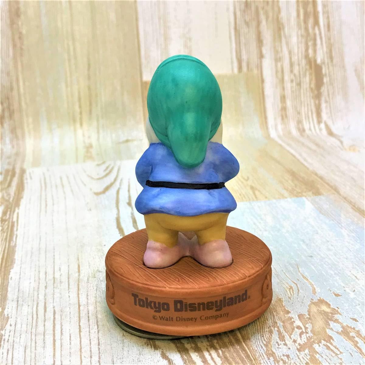 白雪姫 7人の小人オルゴール 高さ 約17㎝ 白雪姫 7人の小人オルゴール