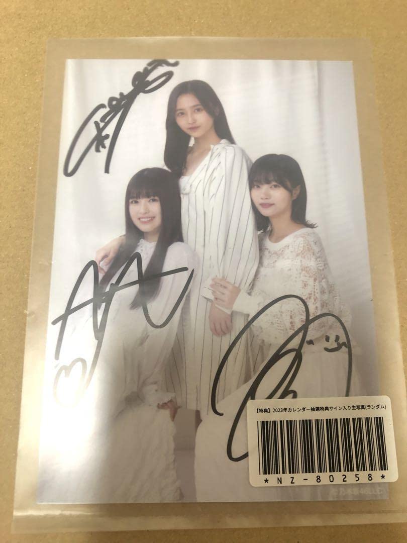 o*a*n*k*T*O*E* 小川彩、中西アルノ 直筆サイン入りパネル o*a*n*k*T*O