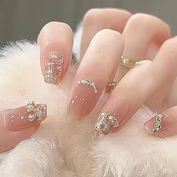 Amazon | ネイルチップ 24枚入 ネイルチップ ショート 短め 可愛い優雅