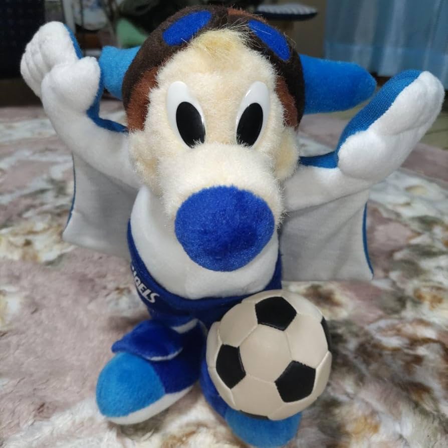 Amazon.co.jp: 横浜フリューゲルス ぬいぐるみ とび丸くん : おもちゃ