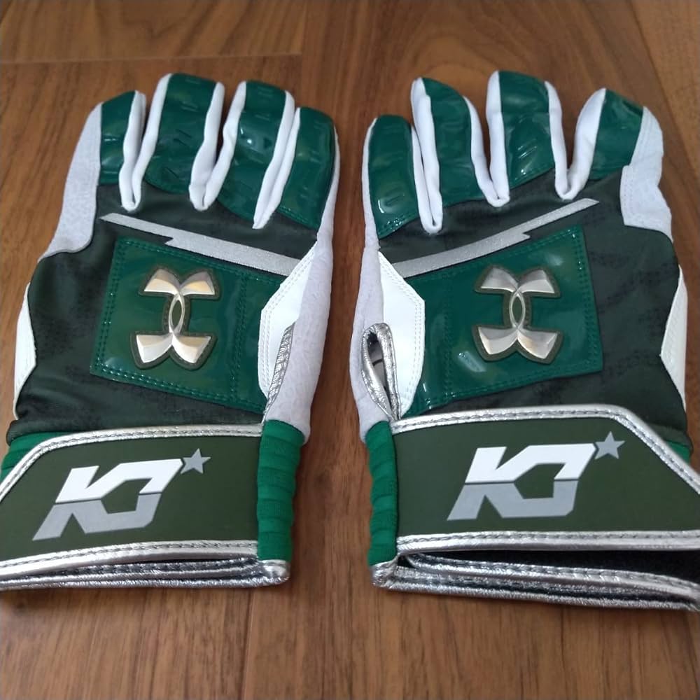 Amazon | 岡本和真 支給品 バッティンググローブ 巨人 読売