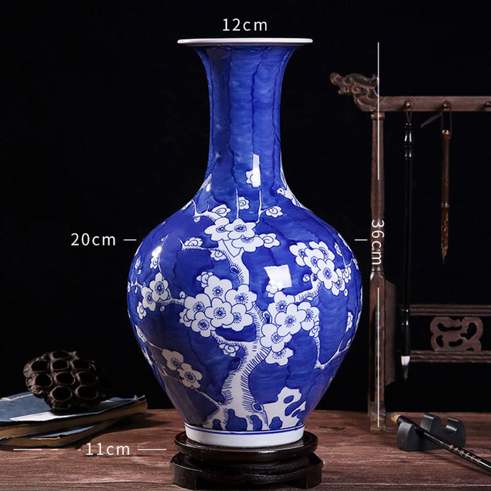 中国，景德镇，青白釉風景画花瓶 中国，景德镇，青白釉風景画花瓶
