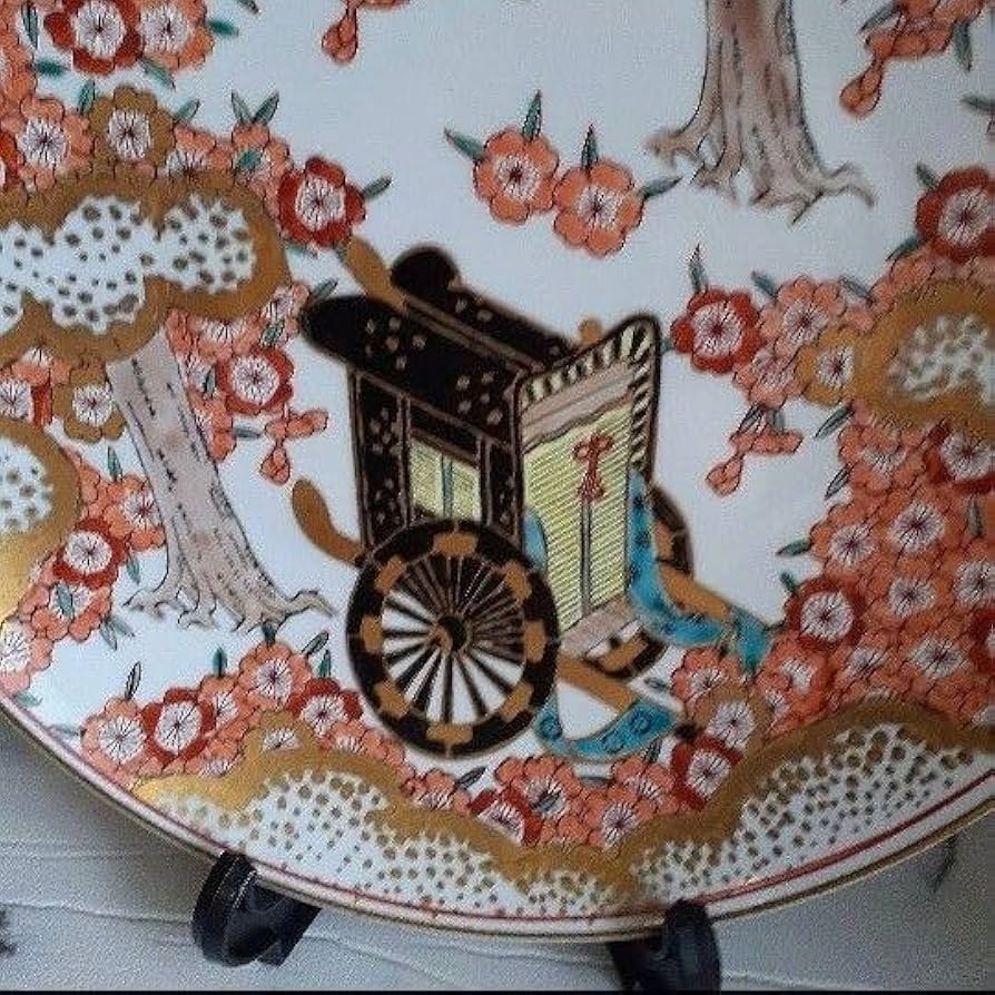 Amazon.co.jp: 《有田焼秀峰窯》手書き色絵 金彩 桜柄花模様 金彩 飾り