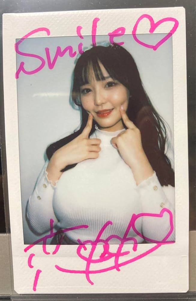 Amazon.co.jp: (C) 恋渕ももな 本人直筆サインチェキ : おもちゃ