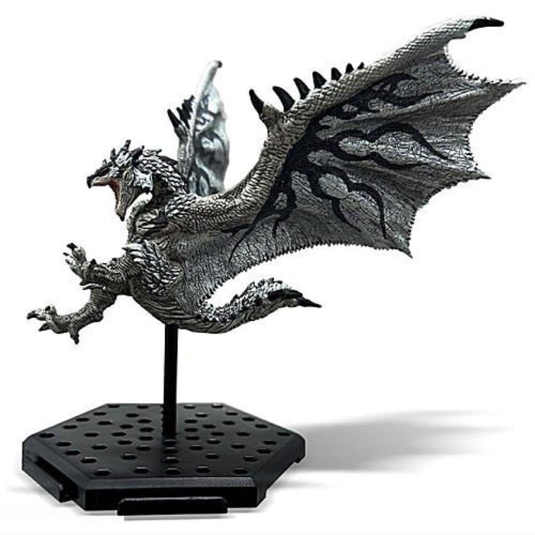 モンスターハンター リオレウス希少種 クリエイターズモデルと比較あり