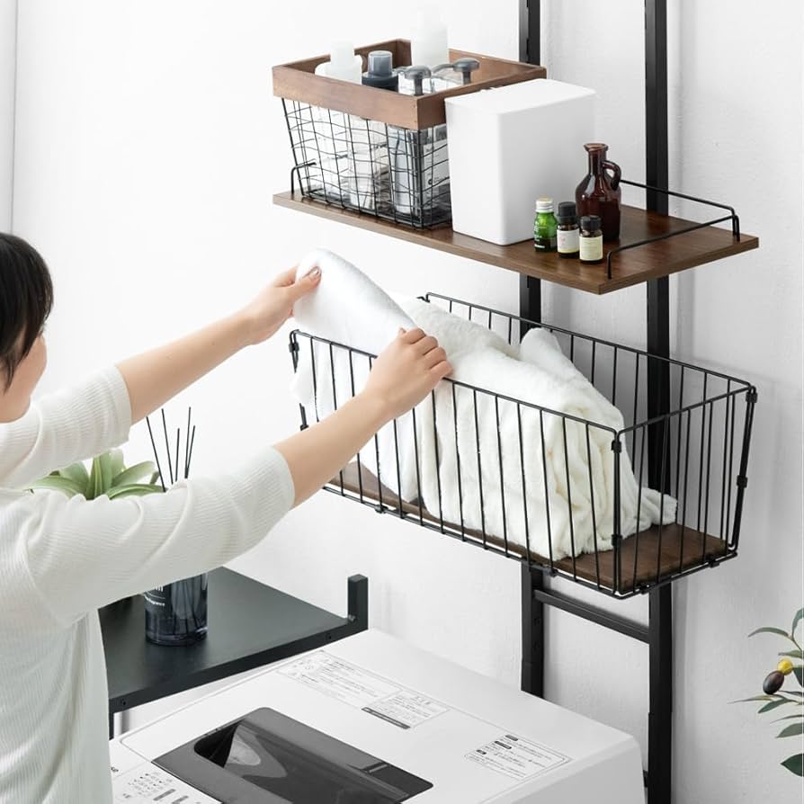 Amazon｜タンスのゲン ランドリーラック 収納棚 幅60cm 突っ張り式 9段