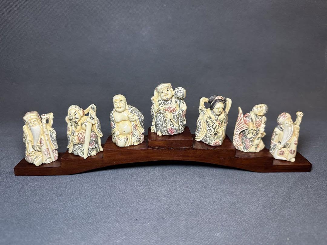 極上 根付 饅頭 天然素材 アンティーク 和彫 置物 骨董 飾り物 古美術