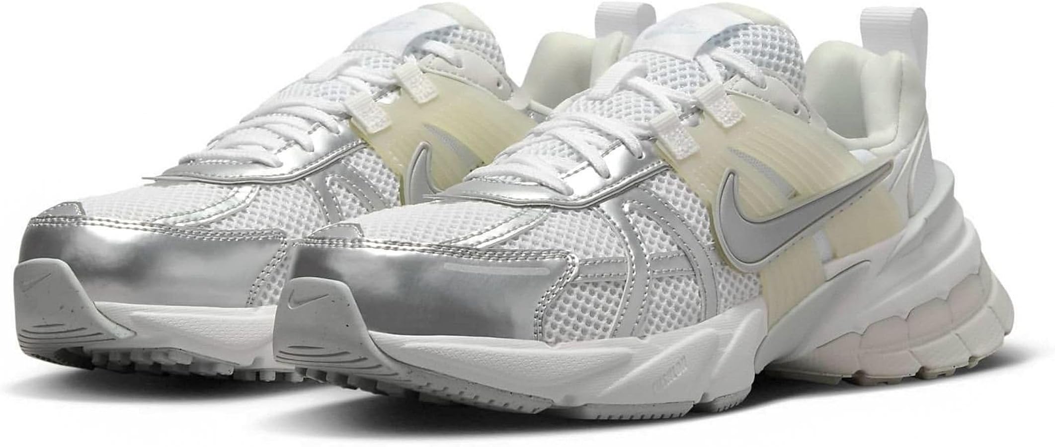 Amazon.com | Nike Women's V2K Run - White Metallic Silver 104
