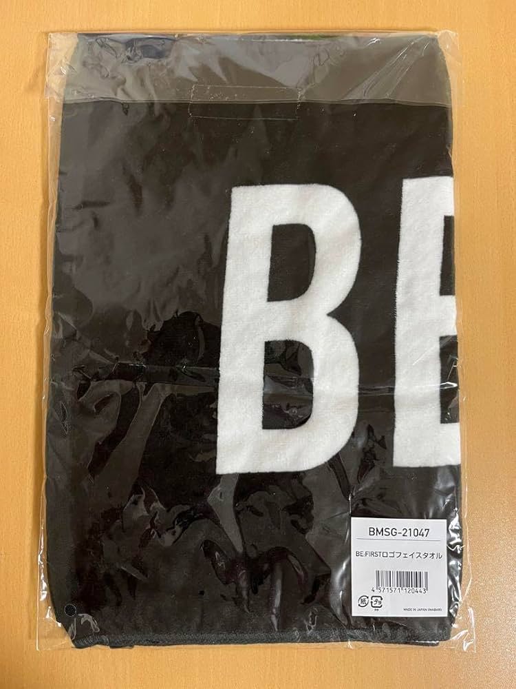 Amazon｜BE:FIRST ビーファースト ロゴフェイスタオル 初期｜キッチン