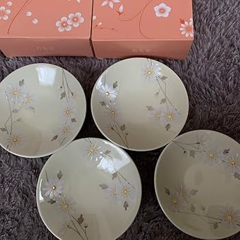 Amazon.co.jp: たち吉の花柄デザインの皿4枚セット : ホーム＆キッチン