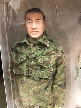 Amazon.co.jp: 日本限定版 陸上自衛隊 32普通科連隊3等陸曹 小川 : 本