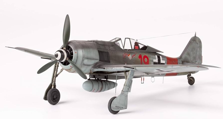Amazon | エデュアルド 1/48 プロフィパック フォッケウルフFw190A-8