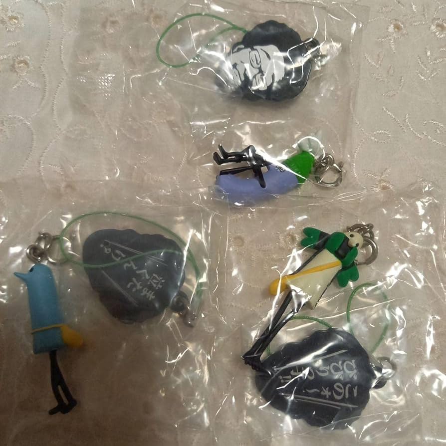 Amazon.co.jp: おやすみプンプン ガチャガチャ ストラップ : おもちゃ