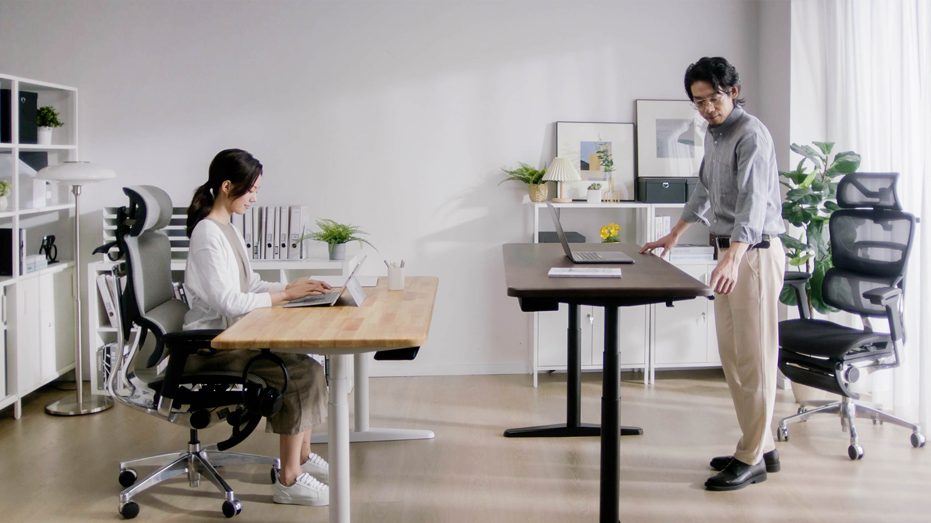 Amazon | 「COFO Desk Premium」スタンディングデスク 電動式昇降