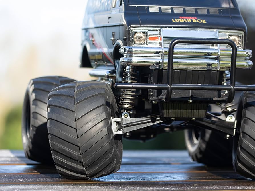 Amazon.com: TAMIYA America, Inc 1/12 Lunch Box Monster Truck Kit