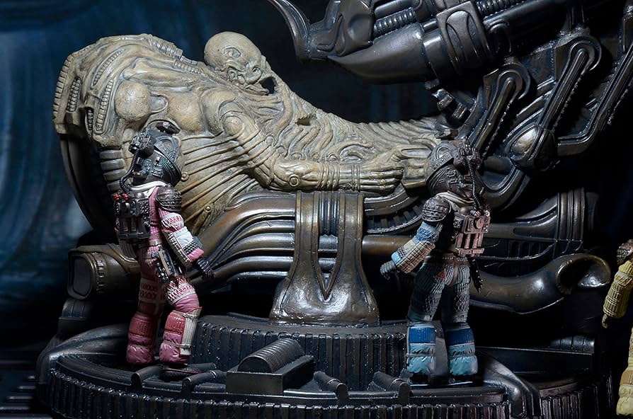 Amazon | Alien Foam Replica: Fossilised Space Jockey | フィギュア