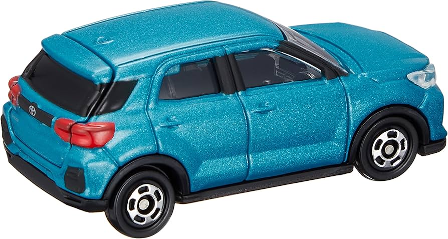 Amazon | タカラトミー『 トミカ No.8 トヨタ ライズ 箱 』 ミニカー