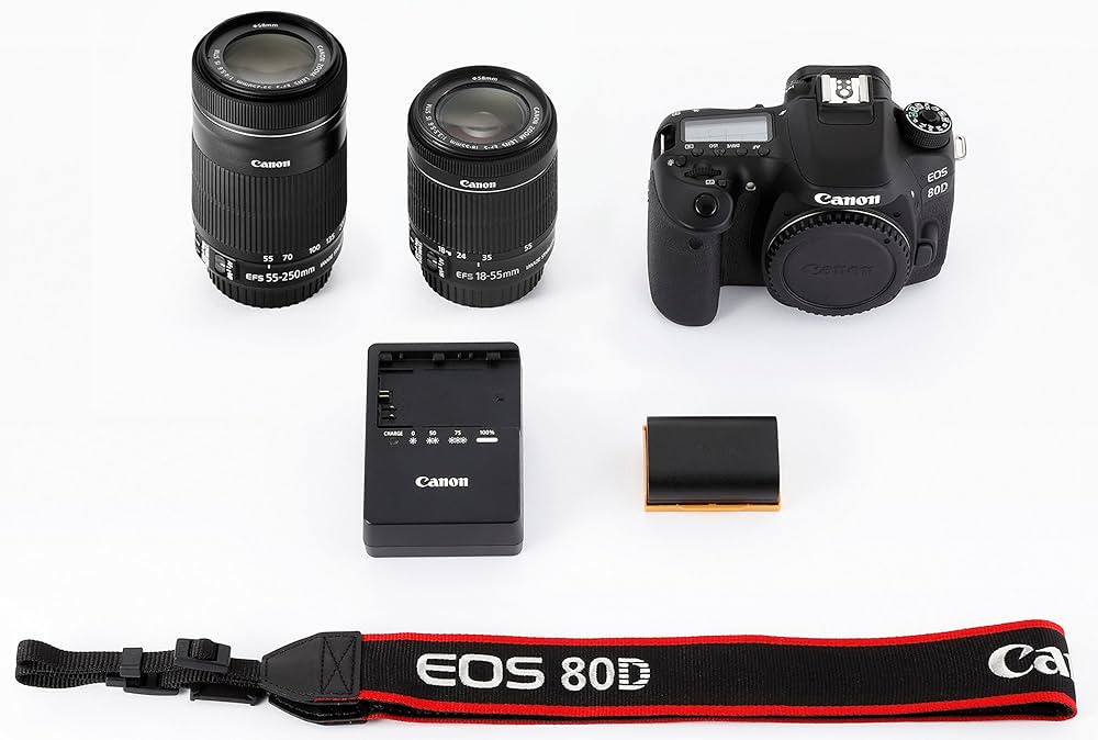 Amazon | Canon デジタル一眼レフカメラ EOS 80D ダブルズームキット