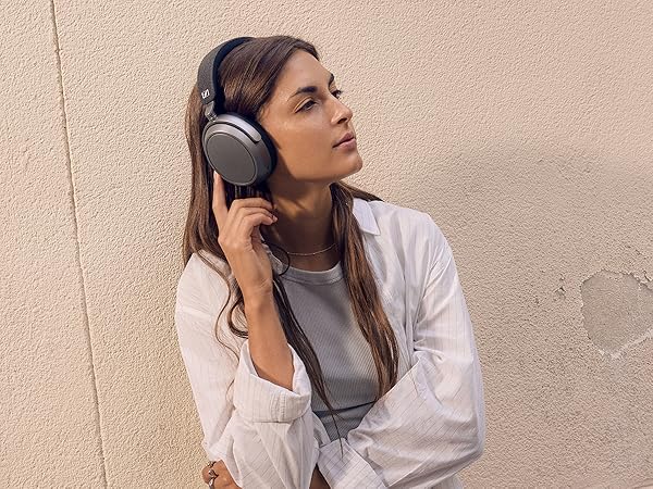 Amazon.com: Sennheiser MOMENTUM 4 Wireless Over-Ear Headphones