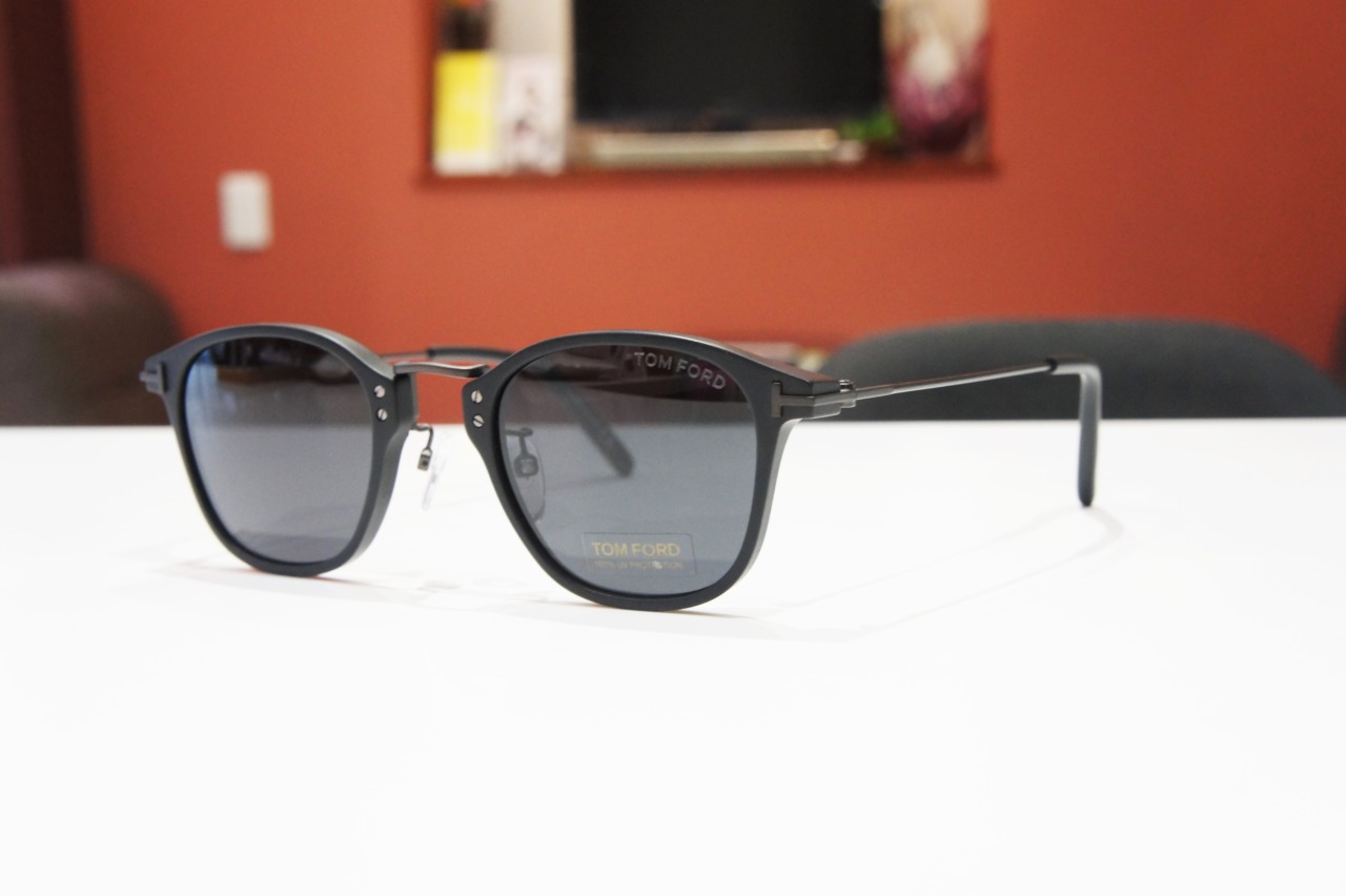 香川(高松)からお客様にTOMFORD(トムフォード) TF793-Dのサングラスを