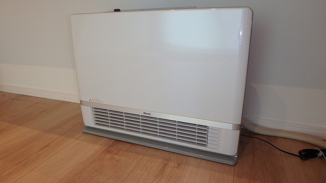 温水ルームヒーター RFM-Y40EA 2018年製 RFM-Y40EA | Rinnai Style