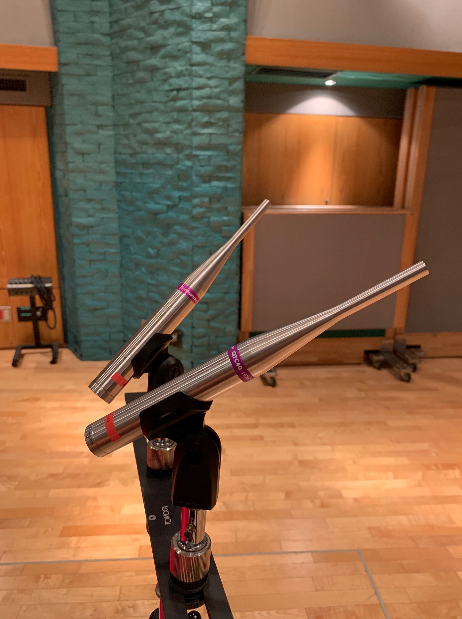 高感度の無指向性マイク「Earthworks QTC40」～特性や用途など - MIT