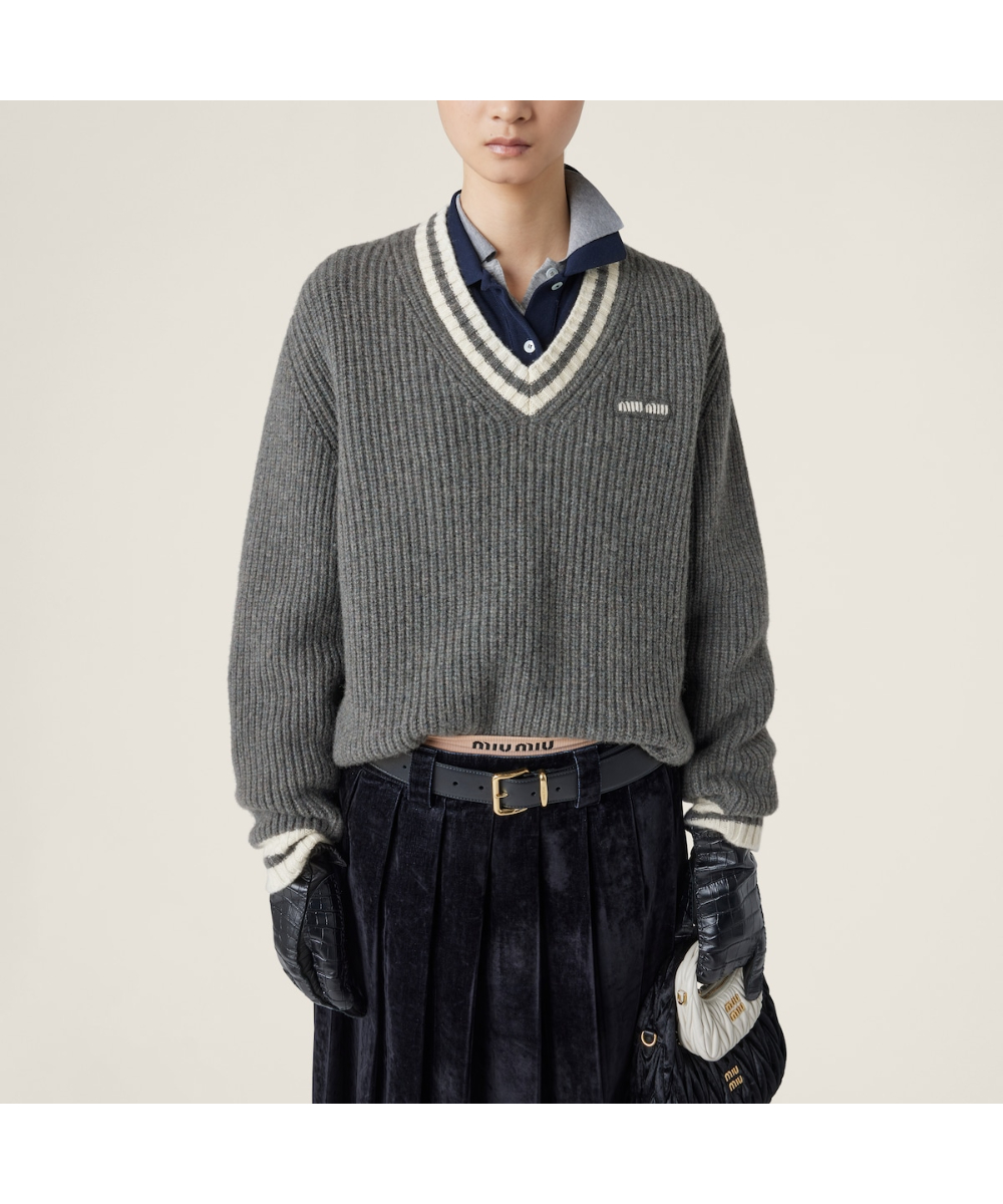 MIU MIU/ミュウミュウ通販 | ウールxカシミヤ Vネック セーター【送料