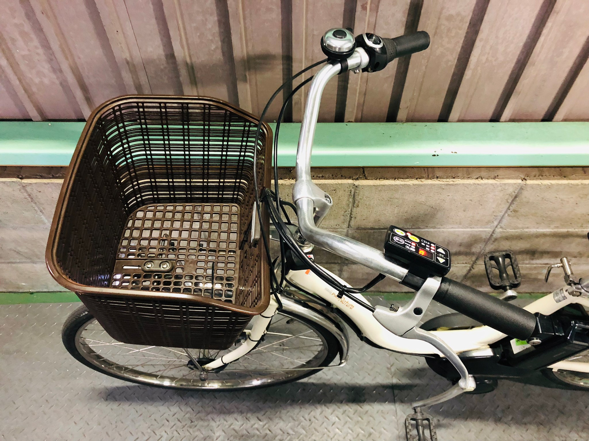 中古電動自転車 ヤマハ PASナチュラ ホワイト 横浜 中古ヤマハPAS