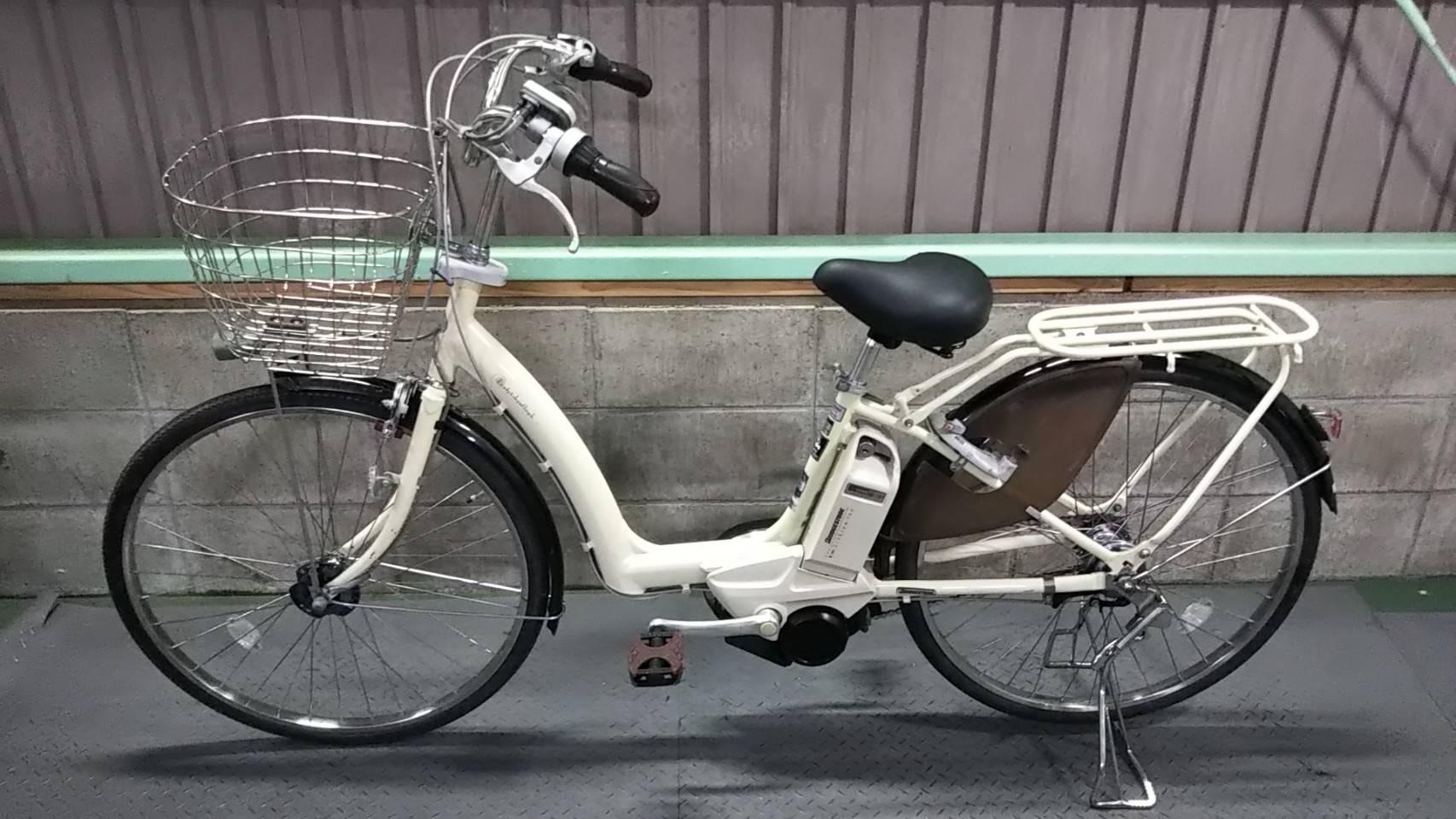 中古24インチブリヂストンベルト式電動アシスト自転車 B400 大阪