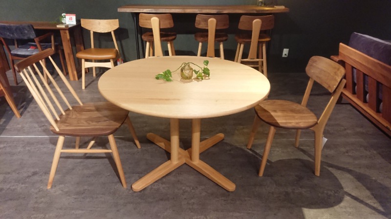 ラウンドテーブル - BLOG｜株式会社ミゾブチ家具 - 香川県高松市の