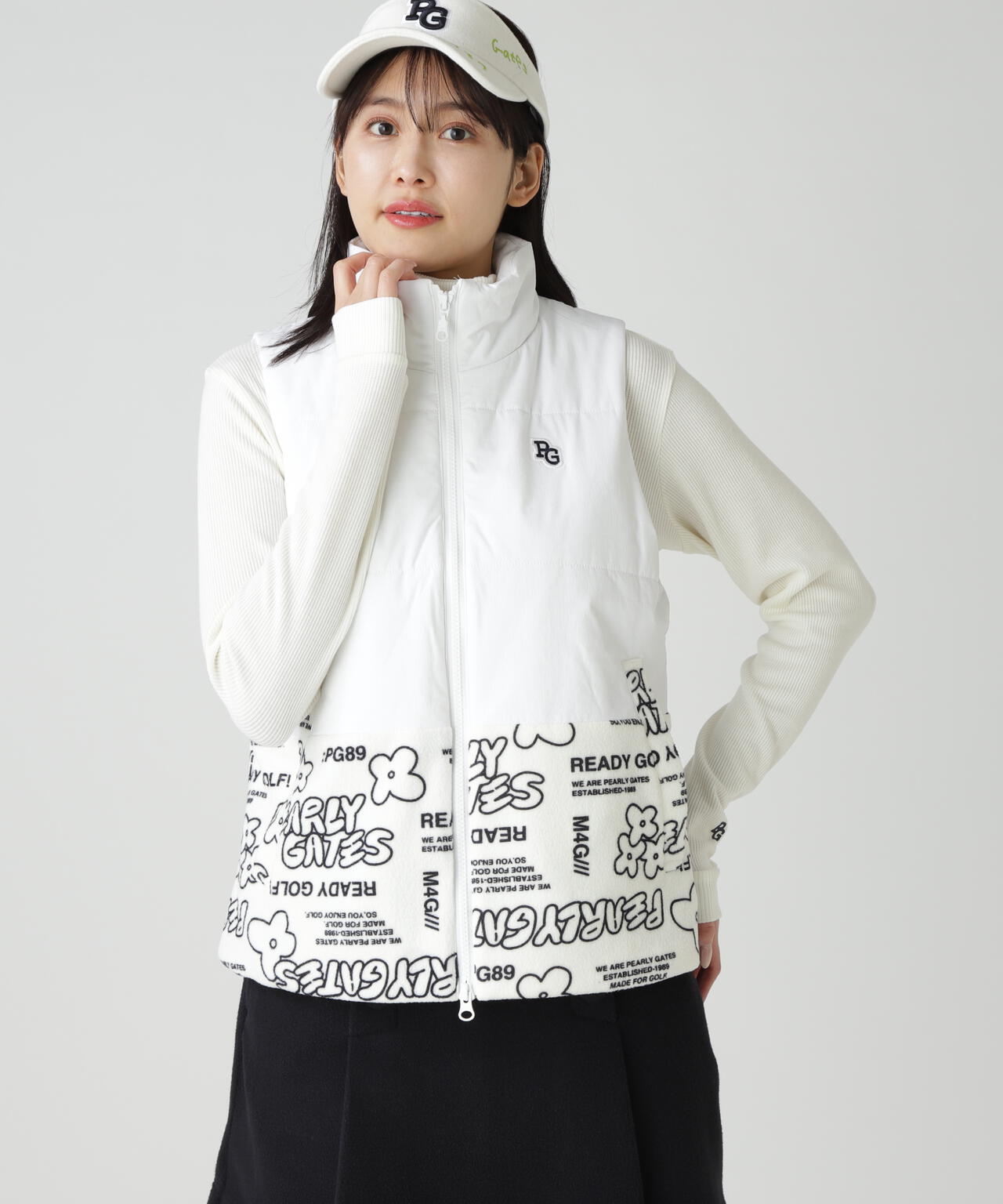 合繊×フリース片面起毛中綿フルジップアップベスト ＜ストリート花柄