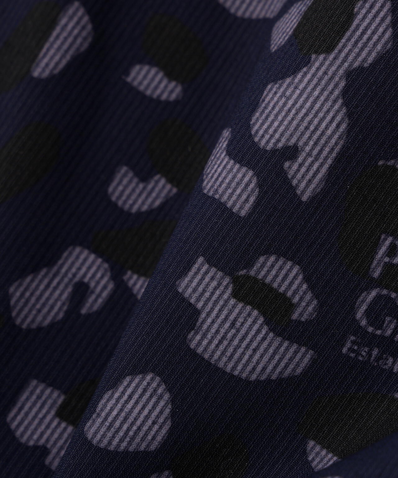 Pe/Cストレッチコードレーン ショートパンツ ＜ヒョウ柄＞ | PEARLY