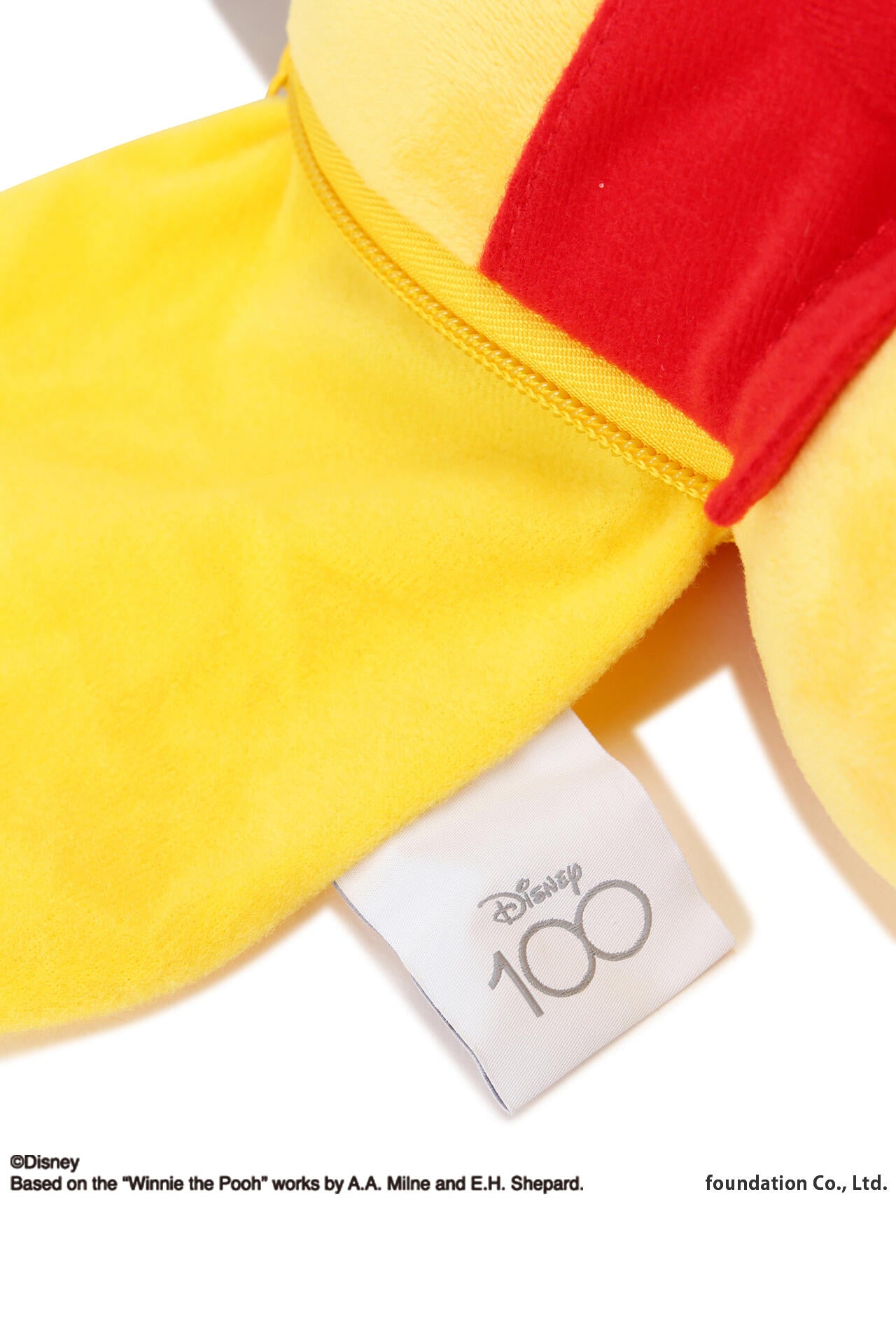 プーさんぬいぐるみボールポーチ ＜Winnie the Pooh COLLECTION