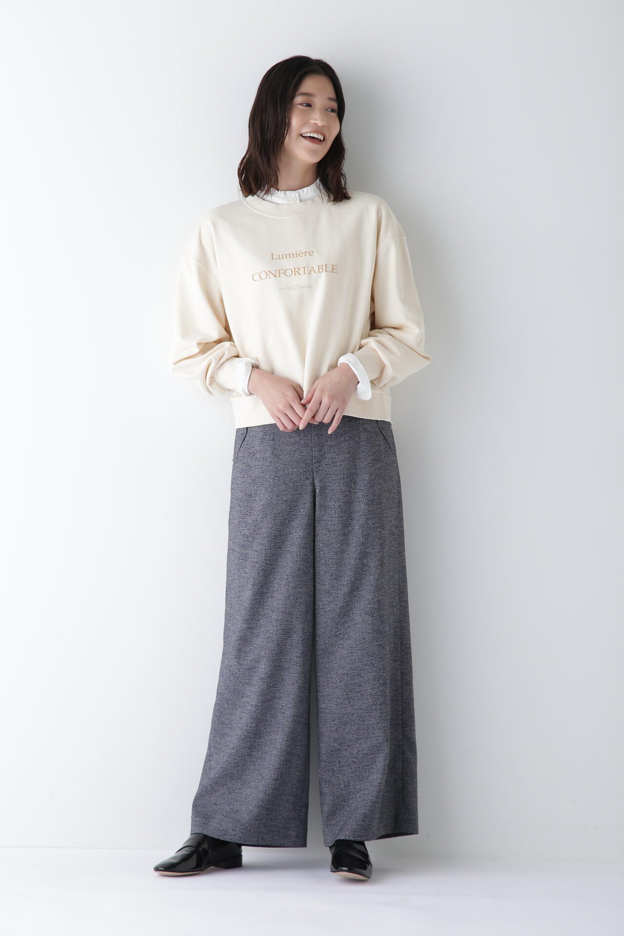 リングミックスツィードセミワイドパンツ | human woman（ヒューマン