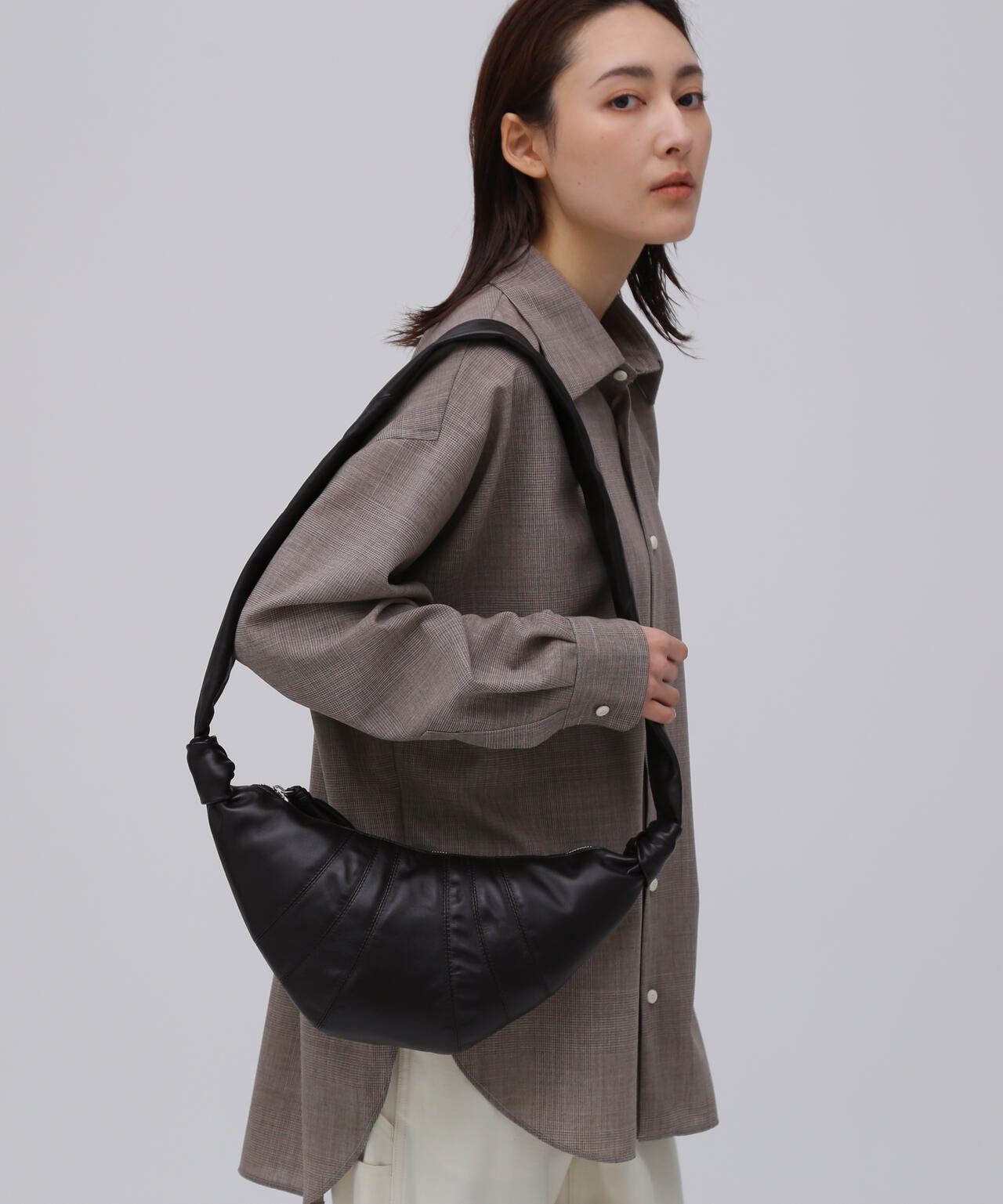 LEMAIRE / SOFT NAPPA LEATHER SMALL CROISSANT BAG | THE LIBRARY（ザ