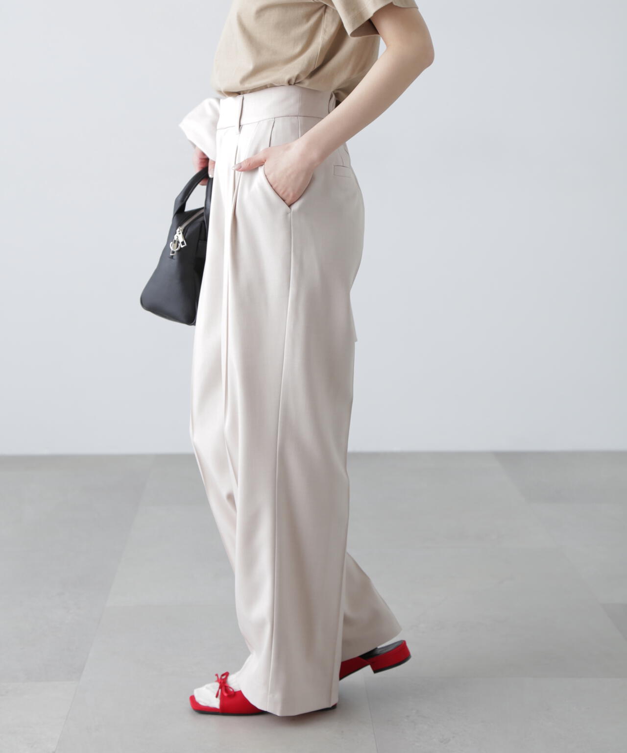 3サイズ展開XS-M】梳毛調合繊タックワイドパンツ【低身長サイズ有