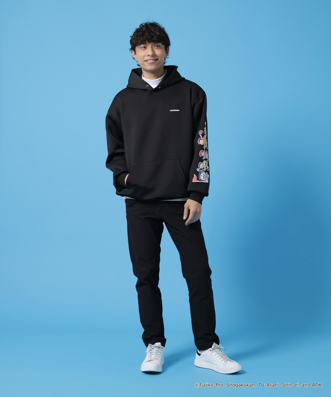 ドラえもん】【公式オンライン限定】集合アートフーディプルオーバー