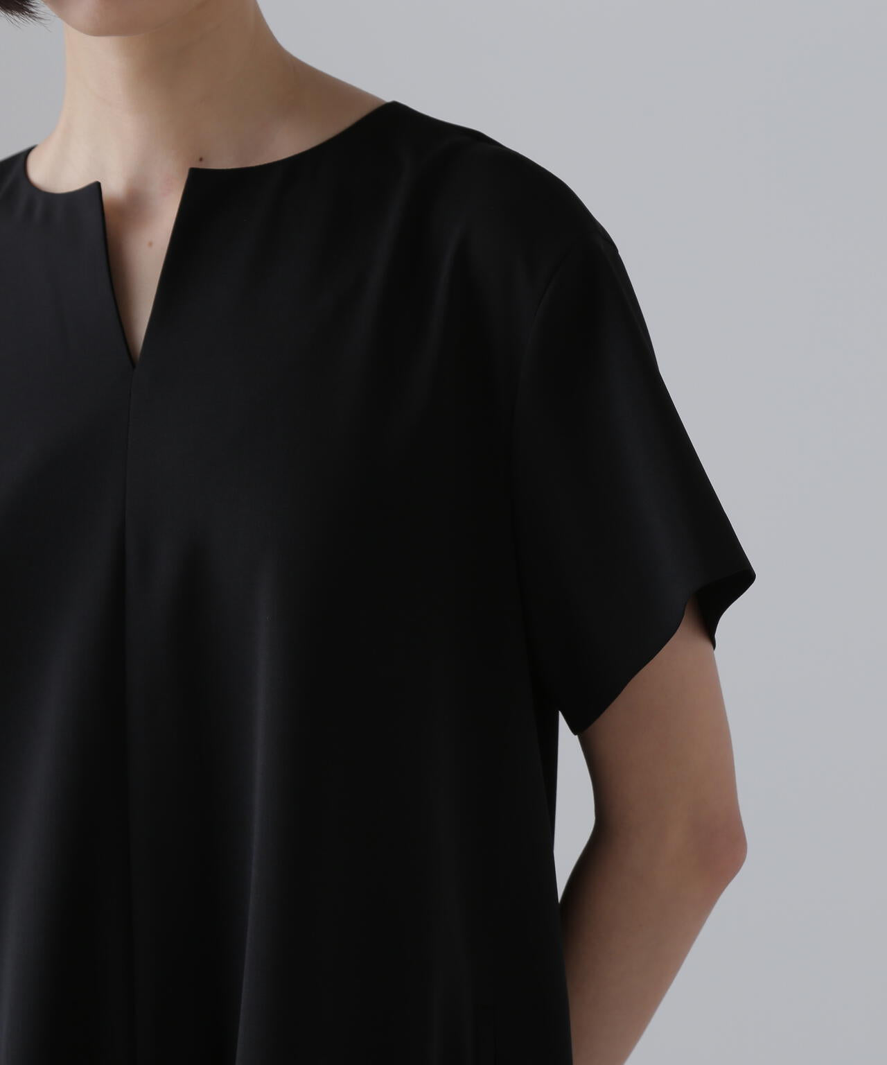 ドライタッチジョーゼットワンピース | ADORE（アドーア） ｜【公式