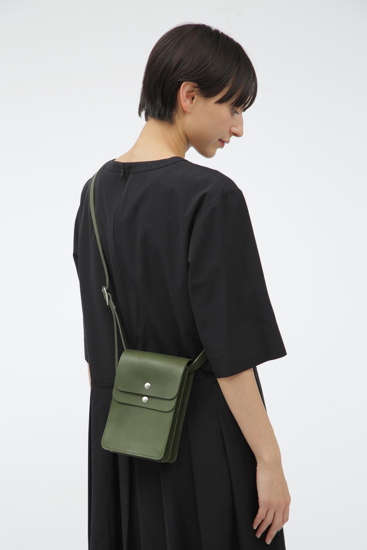 VEGITABLE TANNED LEATHER | MARGARET HOWELL（マーガレット・ハウエル